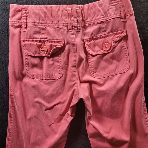 Old Navy Coral Colored Capris Size 6 - Picture 8 of 9